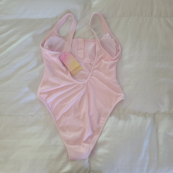 Stoney Clover Lane @Target Ribbed Henley One Piece Swimsuit Size M (8-10) - Picture 4 of 5